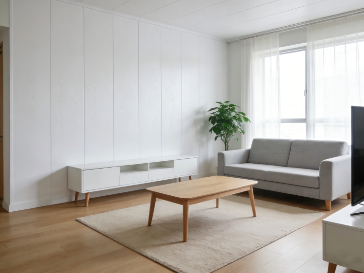 الكسوة البلاستيكية البيضاء